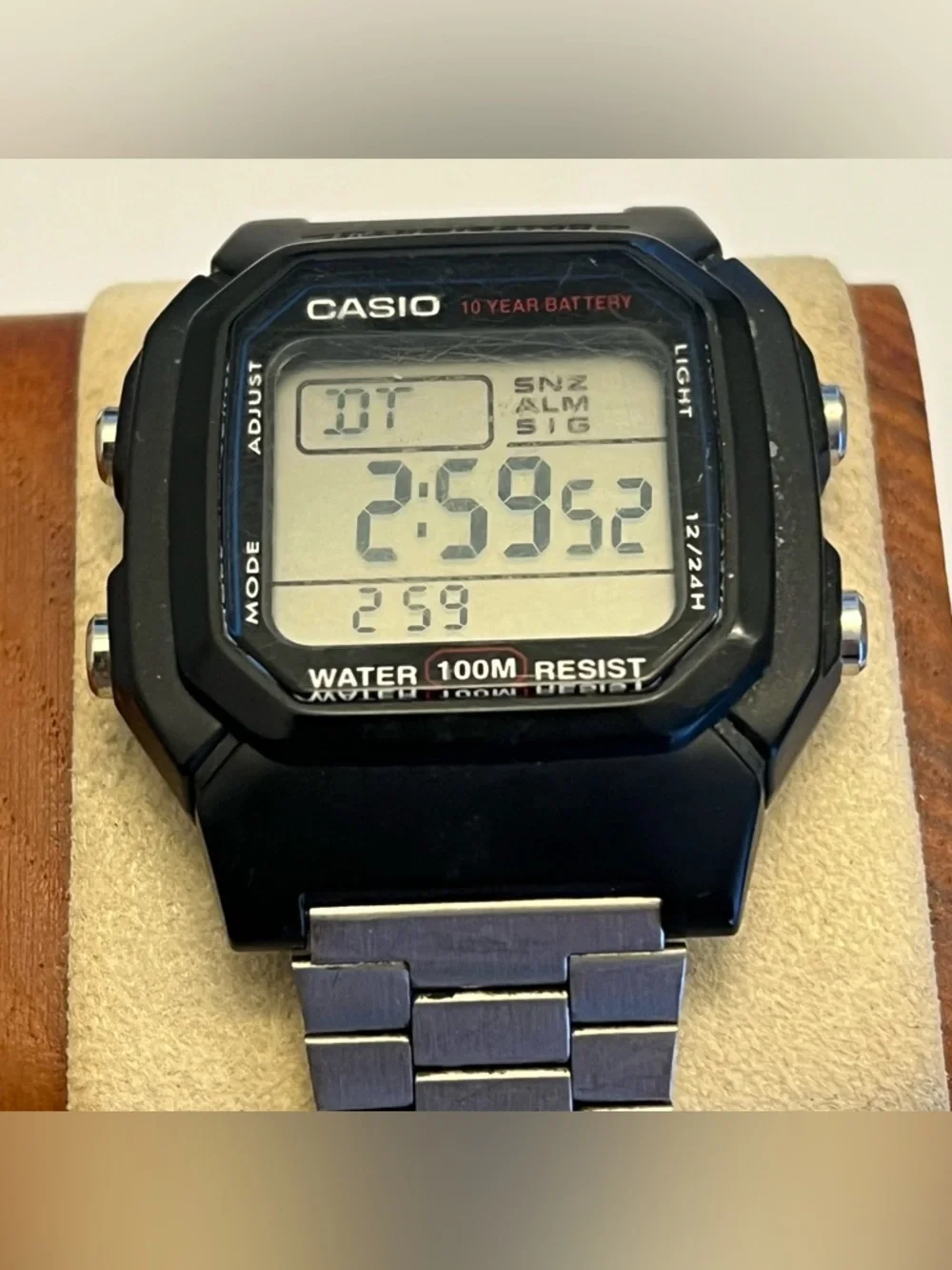 Vintage Casio Wristwatch 3240‎ W-800